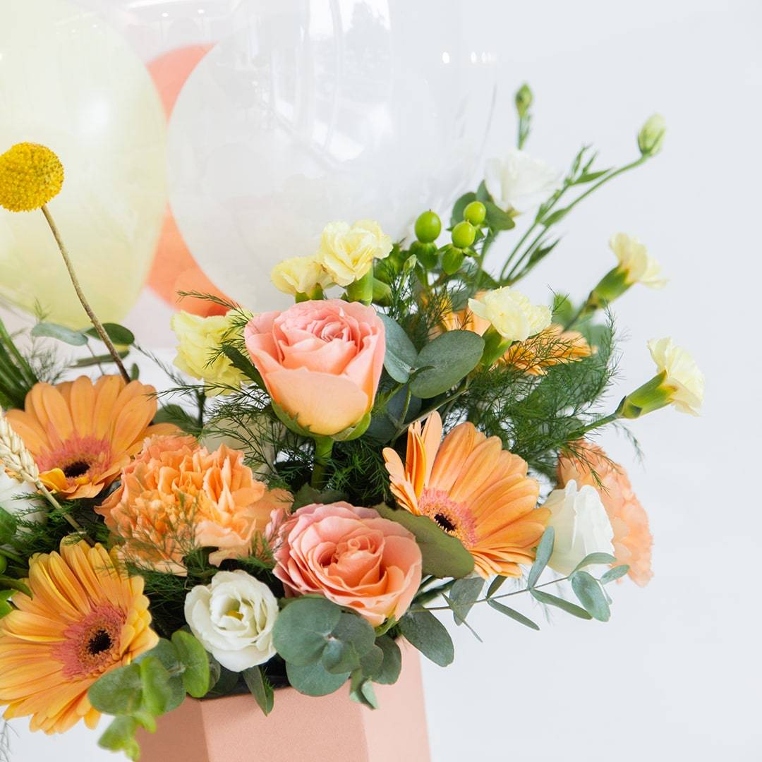bloomthis-balloon-neveah-balloon-flower-box-1080x1080-05