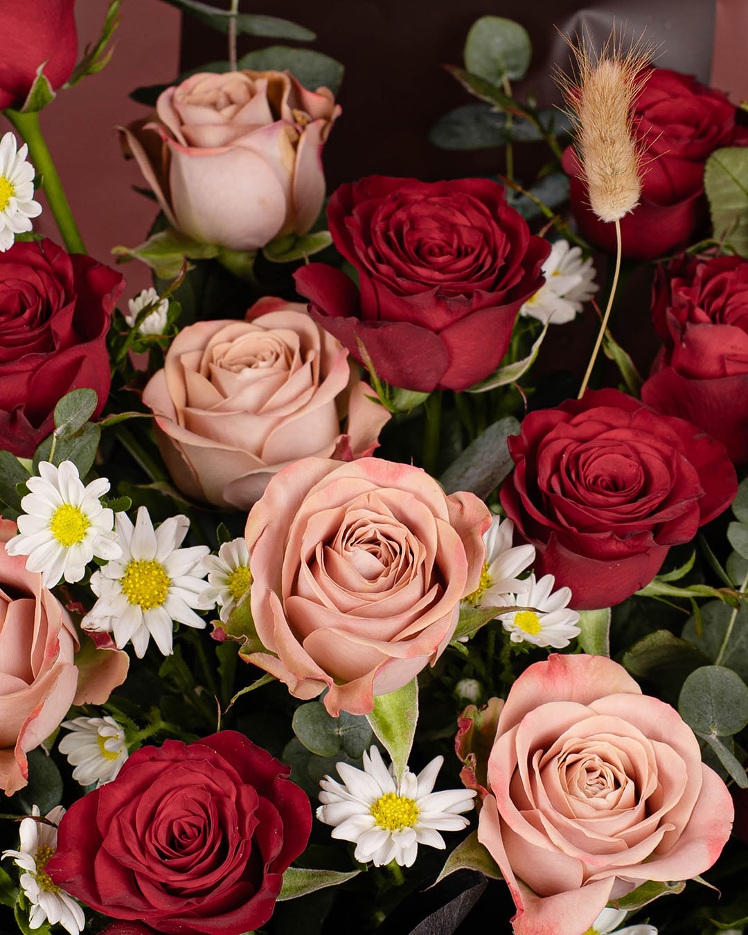 bloomthis-bouquet-bethany-red-rose-bouquet-1080x1350-02