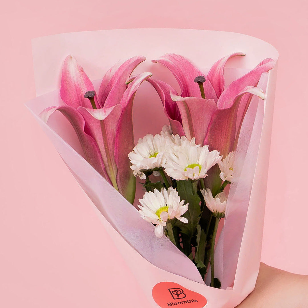 bloomthis-bouquet-lizzy-pink-lily-bouquet-1080x1080-02
