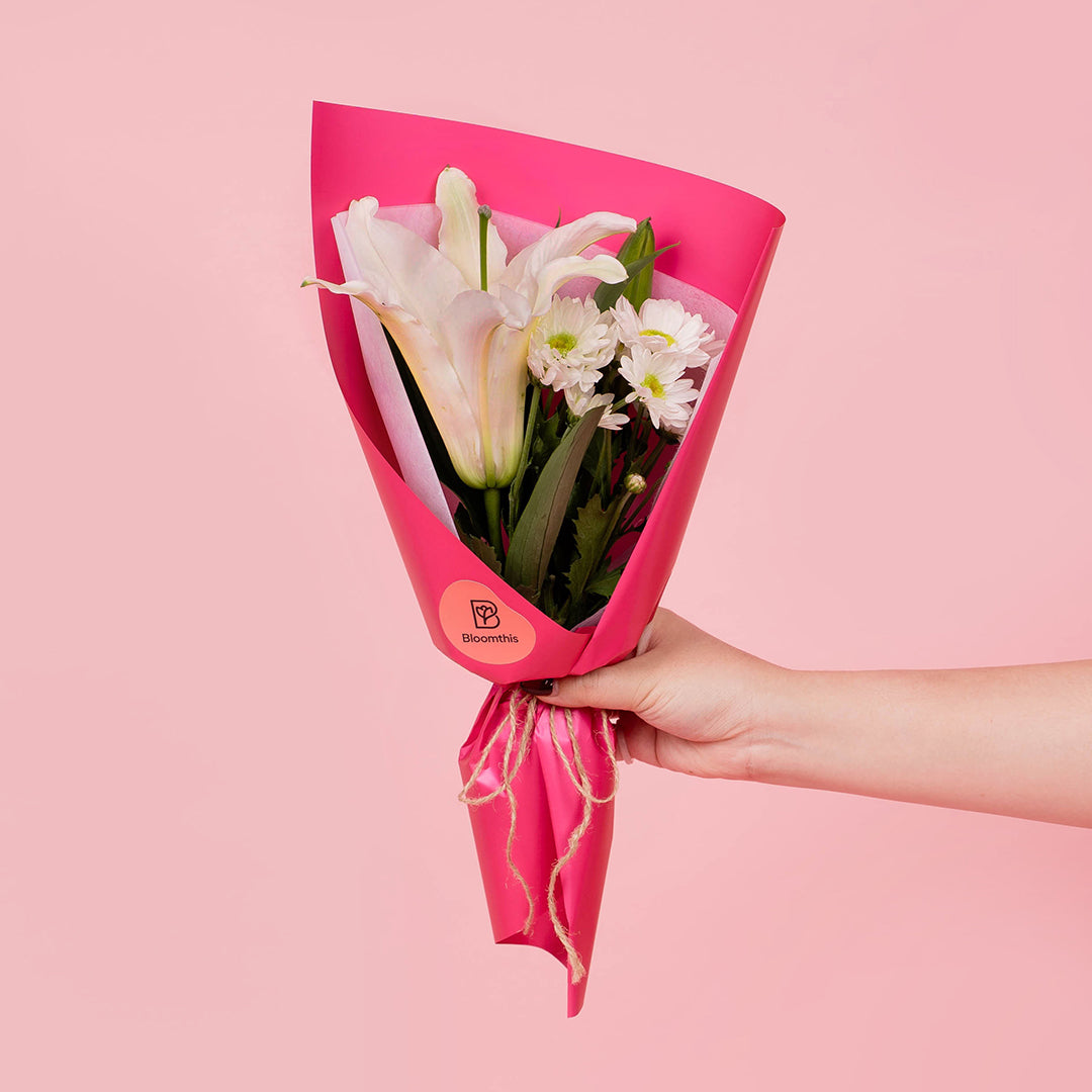 bloomthis-bouquet-lunar-white-lily-bouquet-1080x1080-01