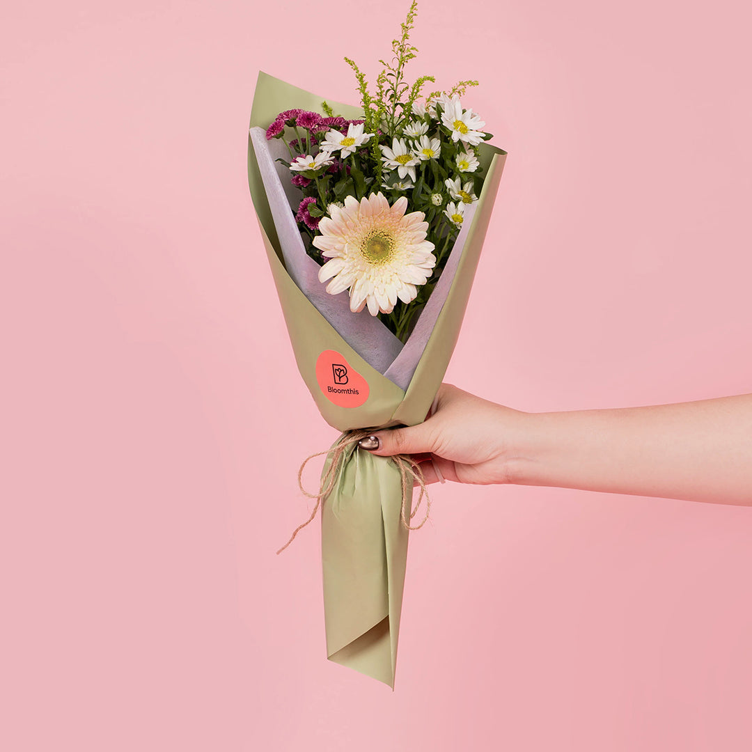 bloomthis-bouquet-meadow-cream-gerbera-bouquet-1080x1080-01