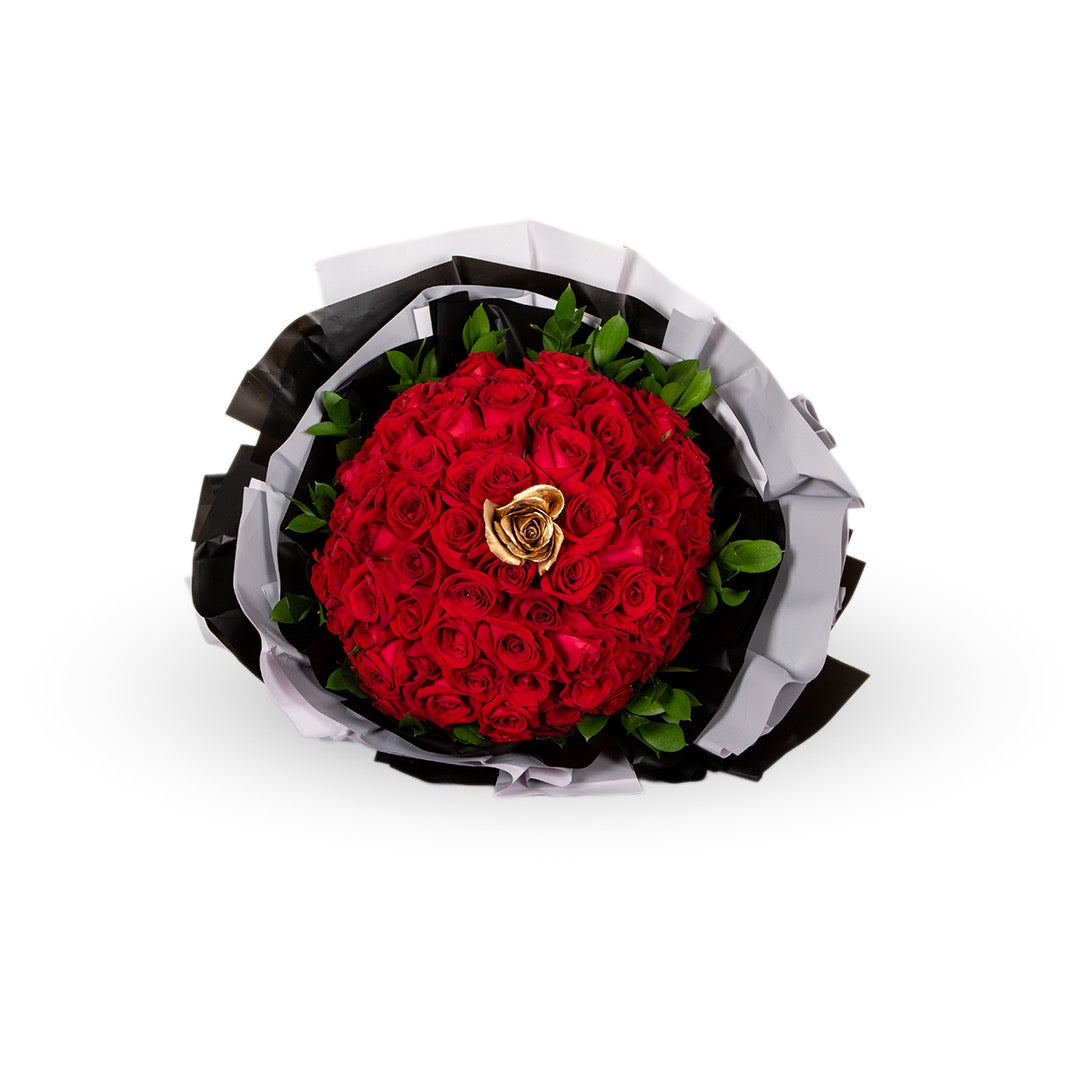 Sweetheart Red & Gold Rose Mother's Day Bouquet (MD)