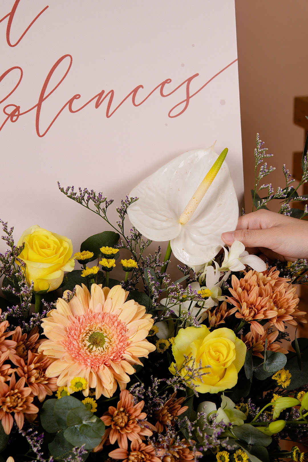bloomthis-flower-stand-elysian-condolence-funeral-flower-stand-1080x1620-02_a3f0841c-d21b-442c-9fba-481f3f1c602e