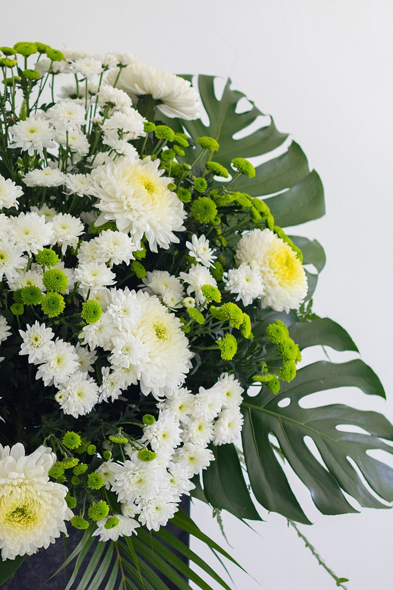 bloomthis-flower-stand-jophiel-800x1200-02