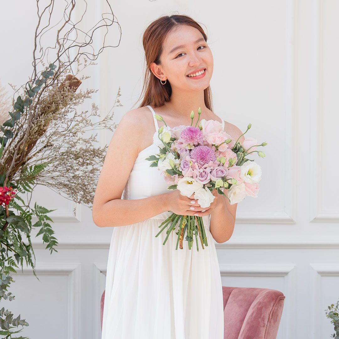 bloomthis-hand-tied-bouquet-casabella-pink-hydrangea-bridal-bouquet-1080x1080-02