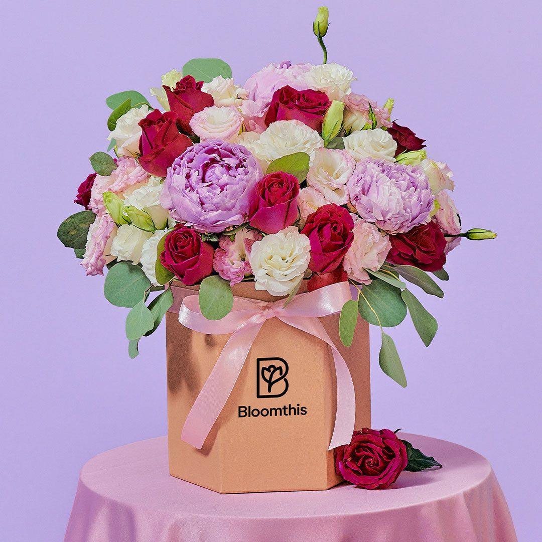 bloomthis-hat-box-alyssa-rose-peony-flower-box-1080x1080-01_97de7e13-5c04-4ffa-addd-745f56ef6f76