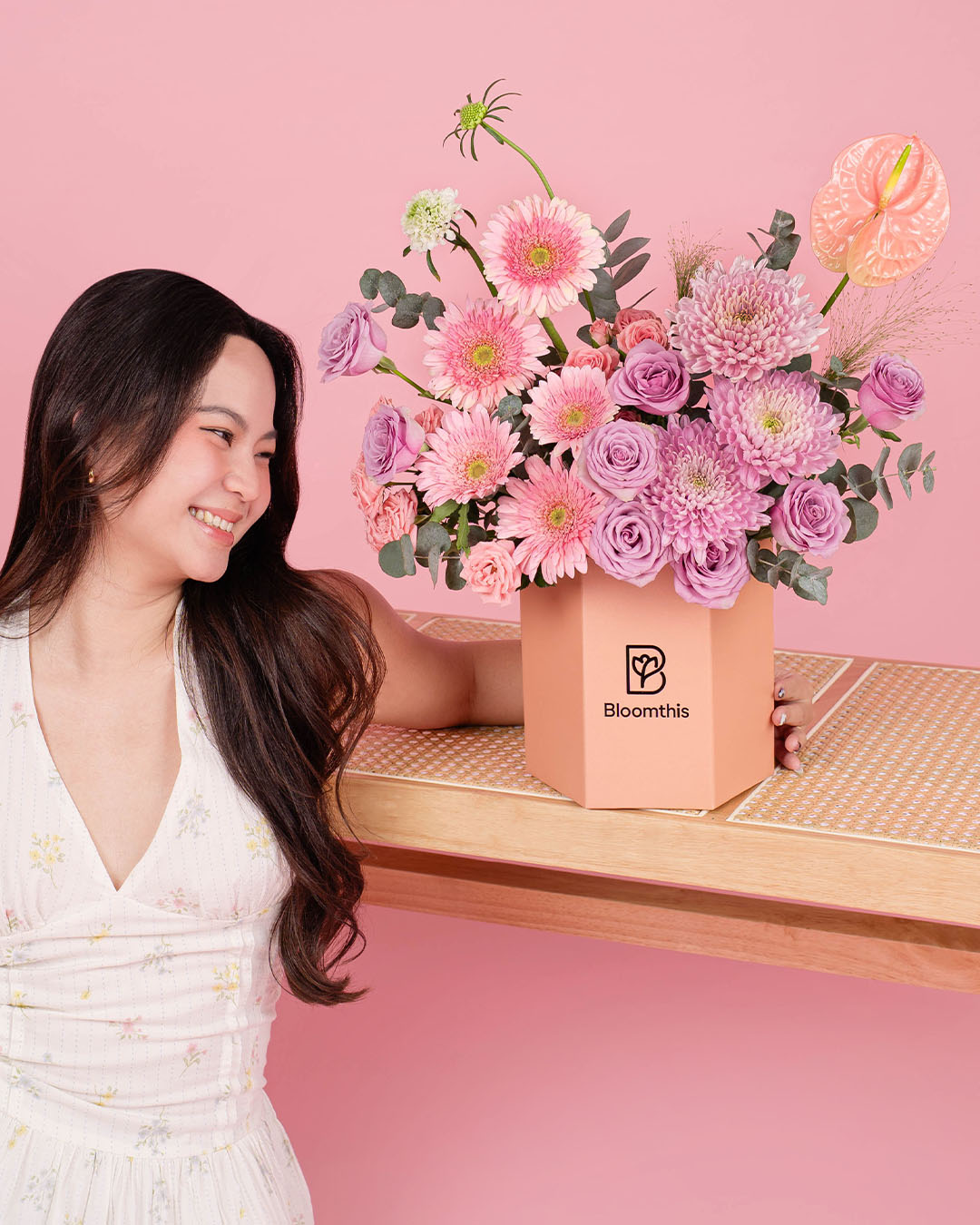 bloomthis-hat-box-ayame-pink-gerbera-flower-box-1080x1350-02