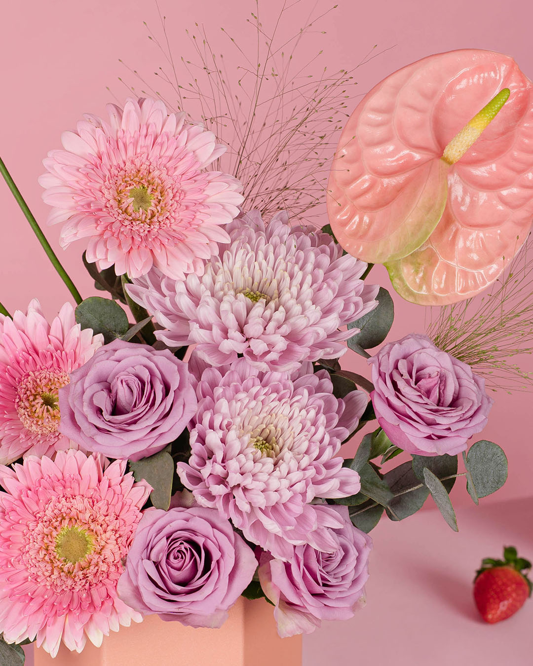 bloomthis-hat-box-ayame-pink-gerbera-flower-box-1080x1350-05