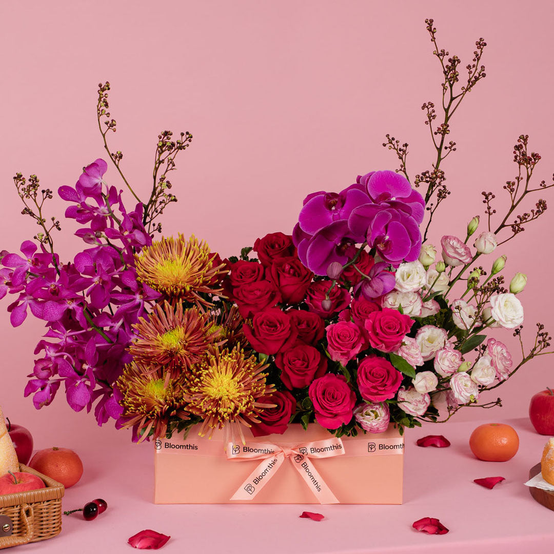 bloomthis-hat-box-enchant-amani-phalaenopsis-rose-flower-box-1080x1080-01