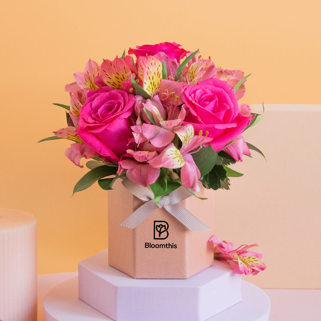 bloomthis-hat-box-gwendolyn-rose-mini-flower-box-1080x1080-03_637bfc31-4d6c-4ba8-b48f-18b6ec90b040