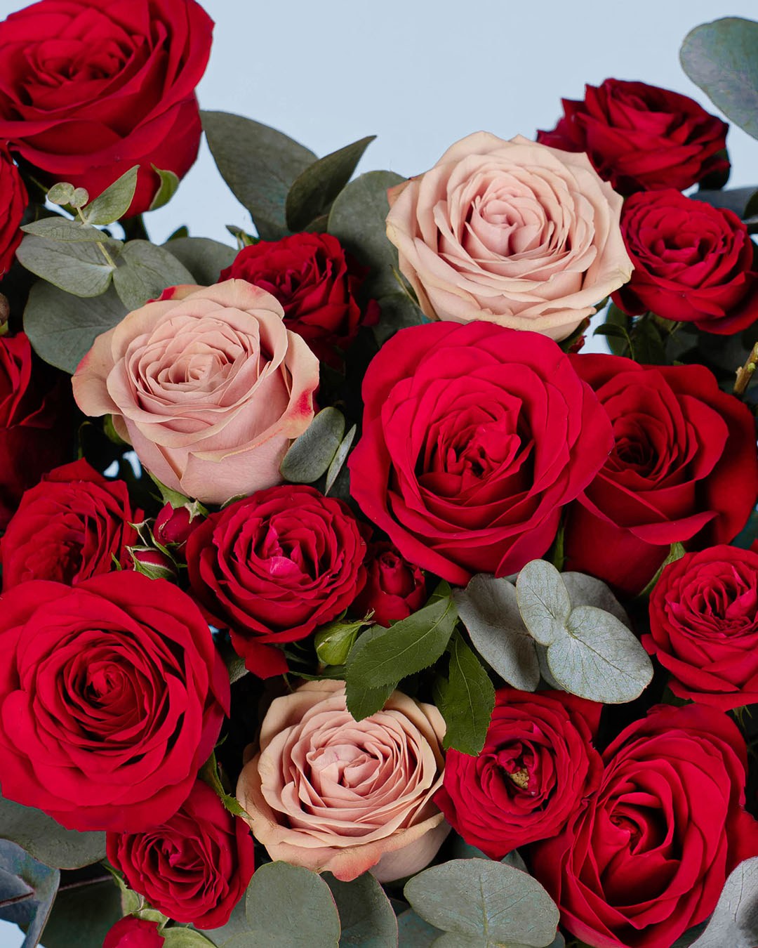 bloomthis-hat-box-lauren-red-rose-flower-box-1080x1350-02