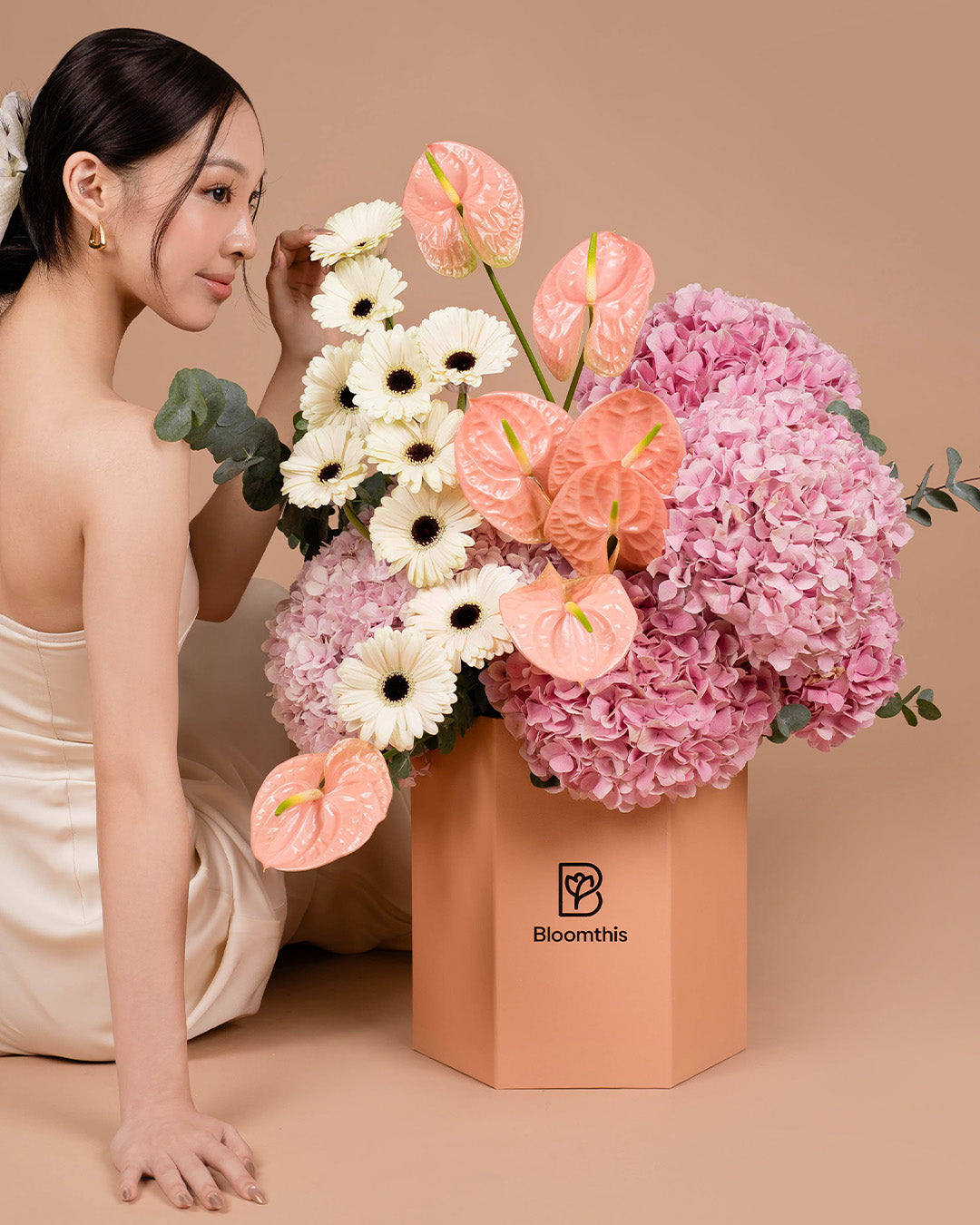 bloomthis-hat-box-luxe-aegean-pink-hydrangea-flower-box-1080x1350-01