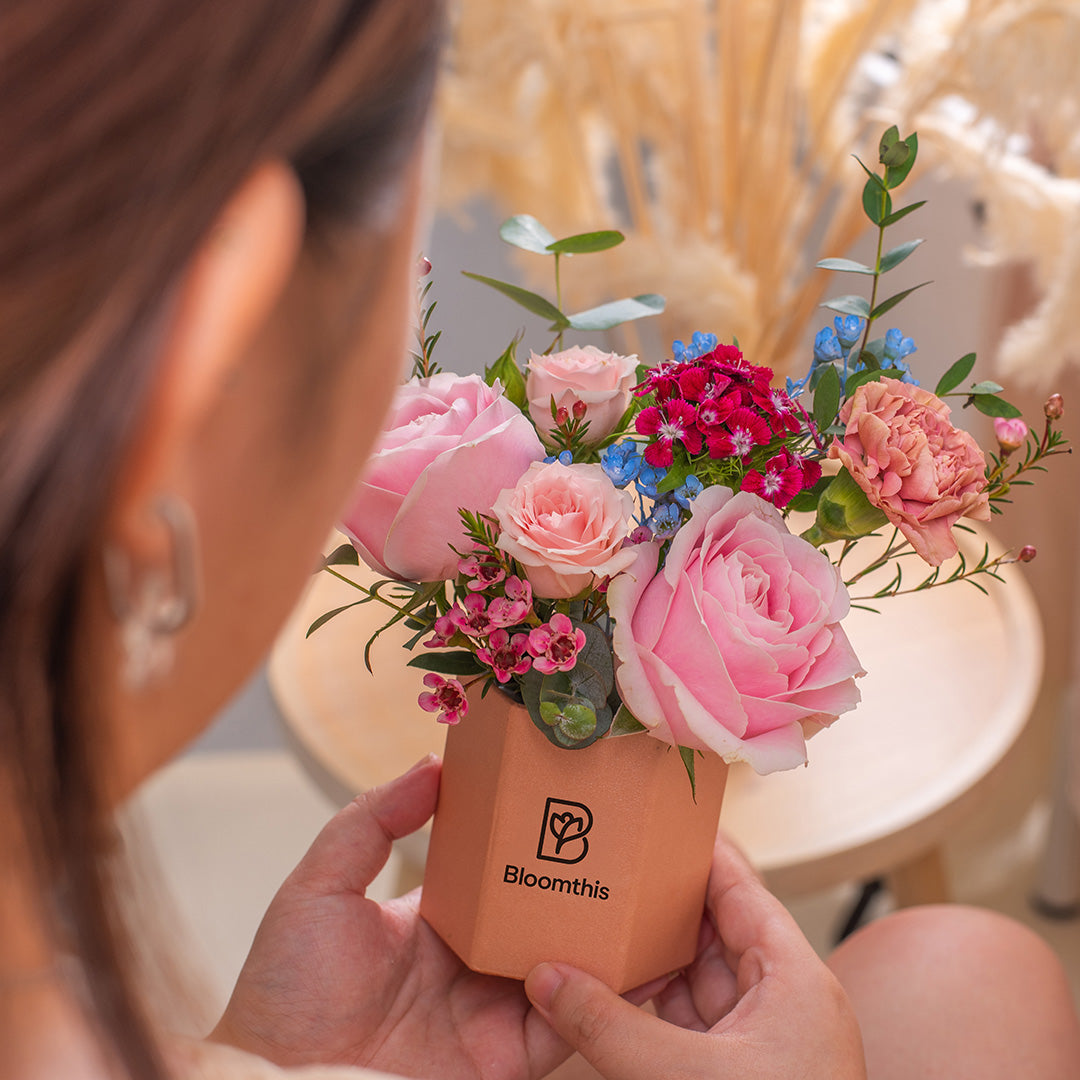 bloomthis-hat-box-selene-rose-mini-flower-box-1080x1080-05_df3a5d2b-ade5-4f51-8055-f9d78b455da8