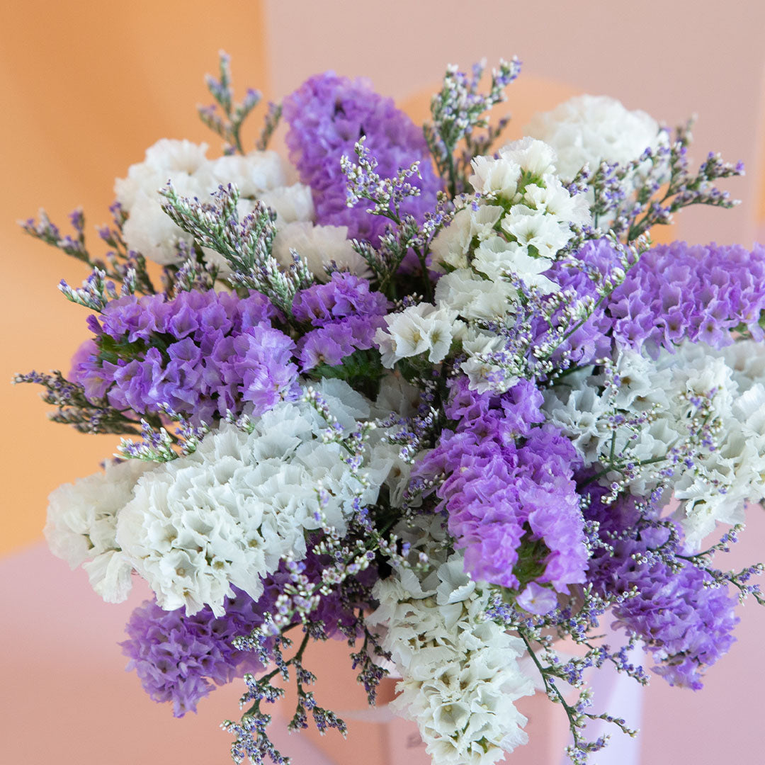 bloomthis-hat-box-wanda-statice-mini-flower-box-1080x1080-04_e074466e-77e8-4ea7-8dea-8207f7aec527