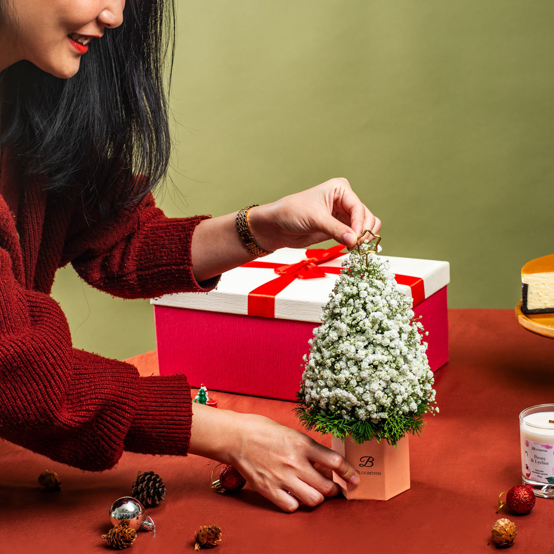 Claire Mini Christmas Tree Flower Box