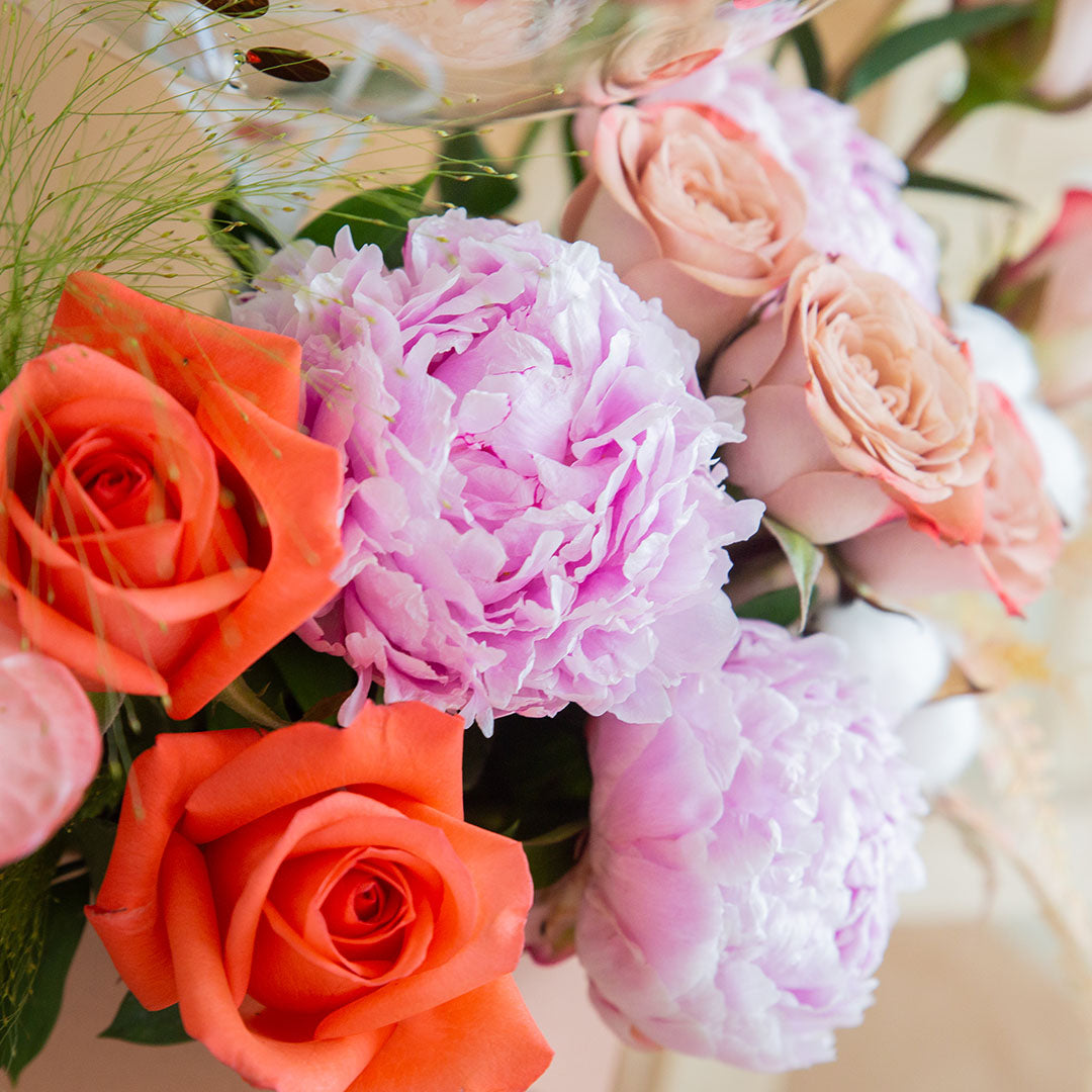bloomthis-balloon-philomena-peony-balloon-flower-box-1080x1080-05_a41ea1ad-ab25-4781-a73d-127c8f87cecc