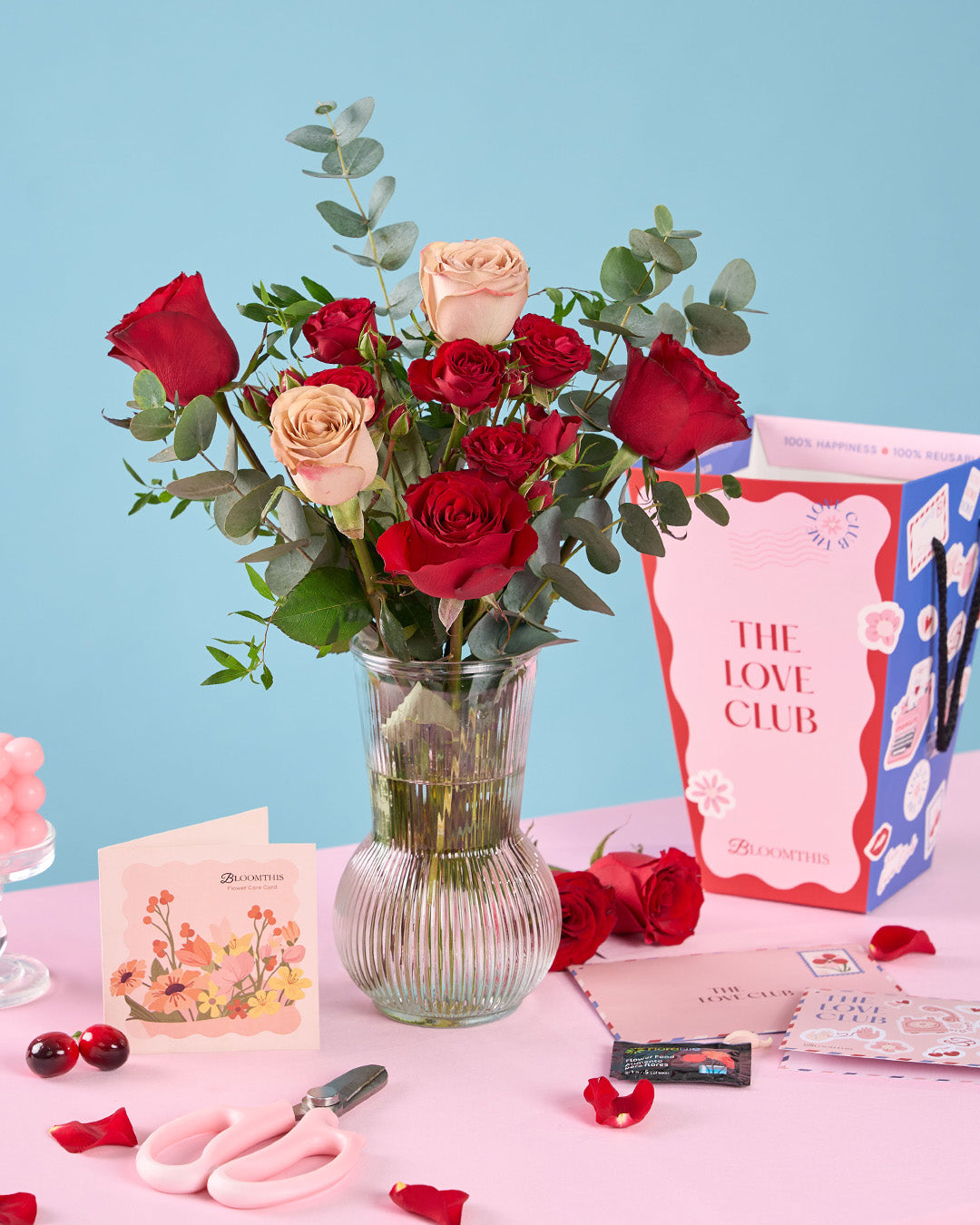 bloomthis-bloombag-love-club-lauren-red-rose-valentines-day-mini-bloombag-1080x1350-02