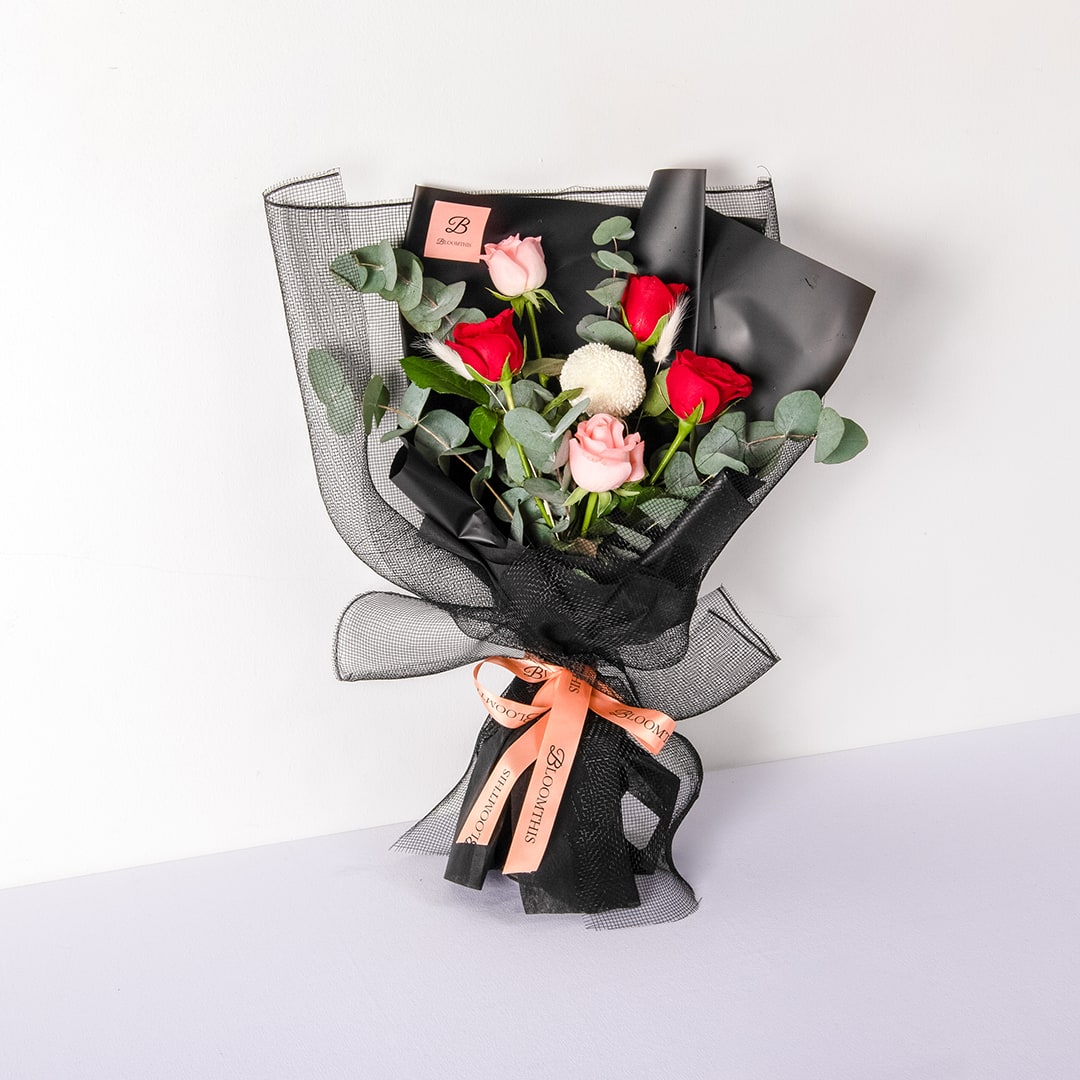 bloomthis-bouquet-alexa-black-1080x1080-01