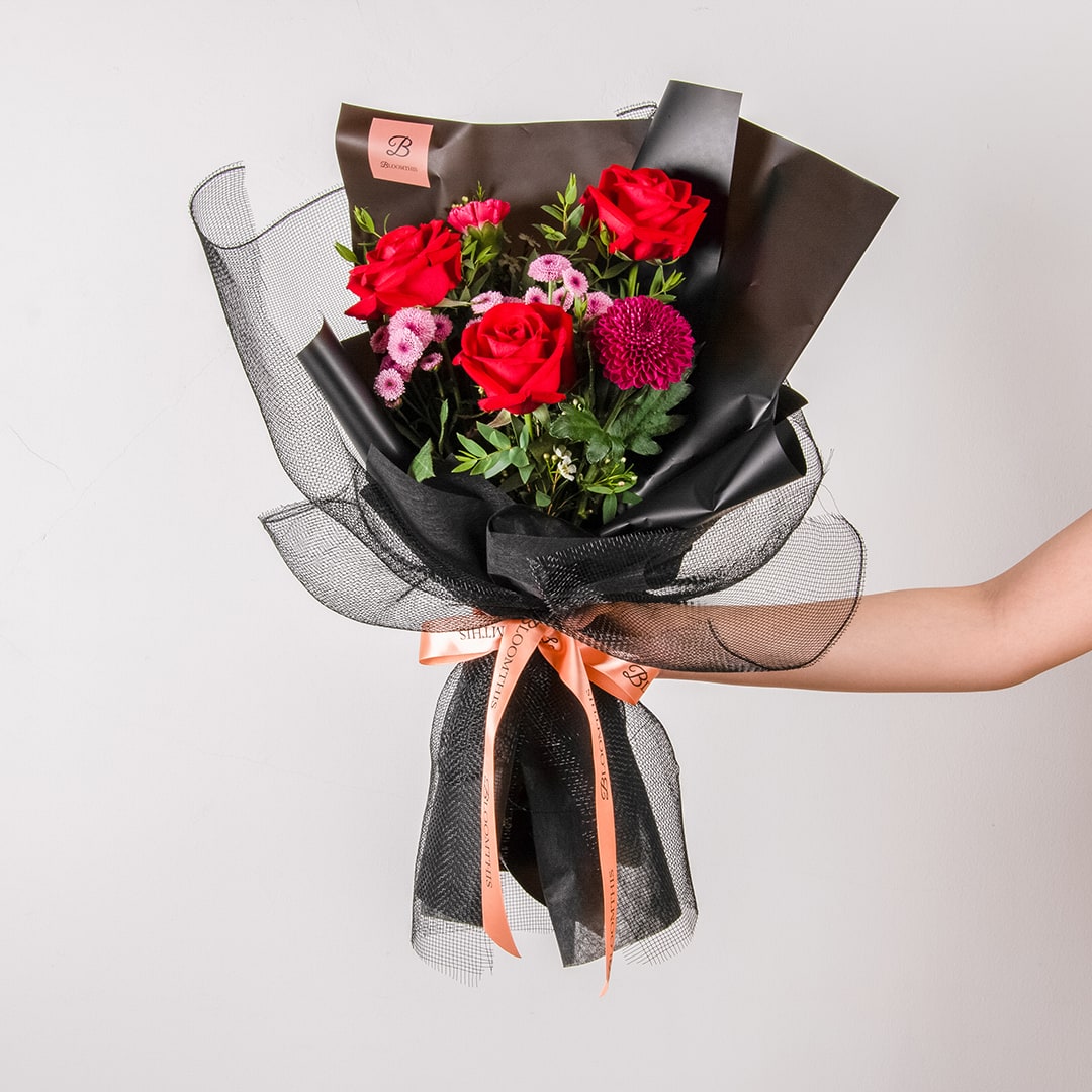 bloomthis-bouquet-audrey-black-1080x1080-03