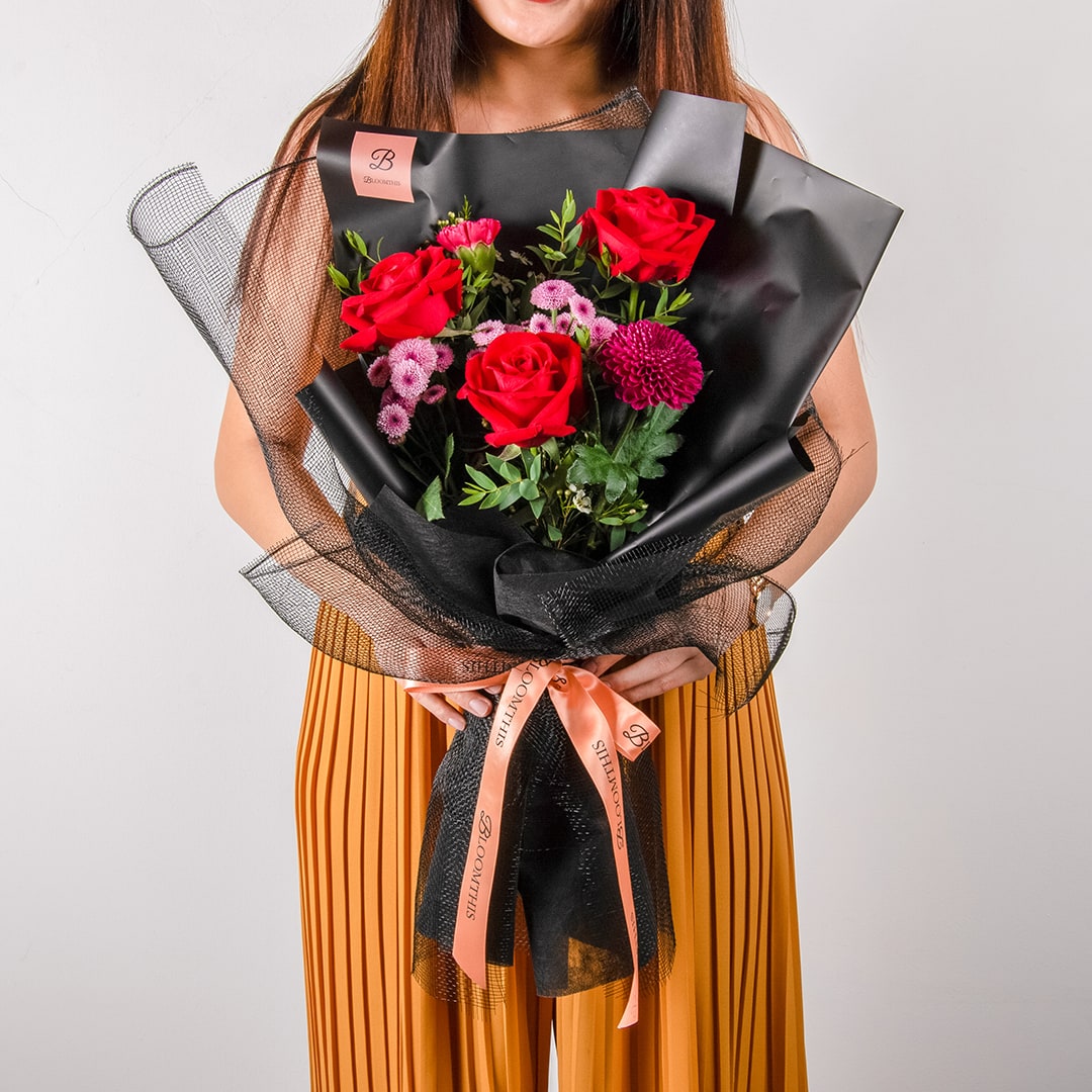 bloomthis-bouquet-audrey-black-1080x1080-04