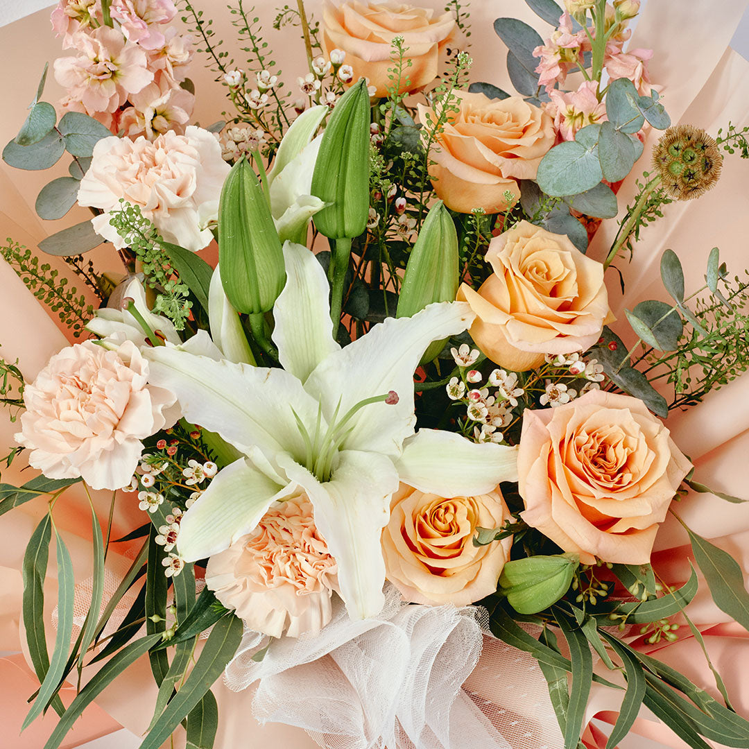 bloomthis-bouquet-bernadette-white-lily-bouquet-1080x1080-04