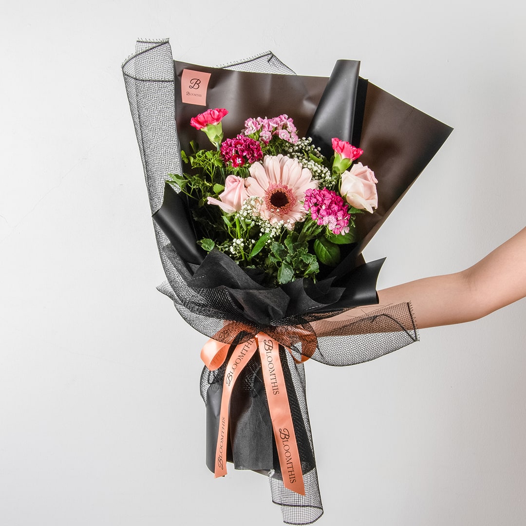 bloomthis-bouquet-camila-black-1080x1080-03