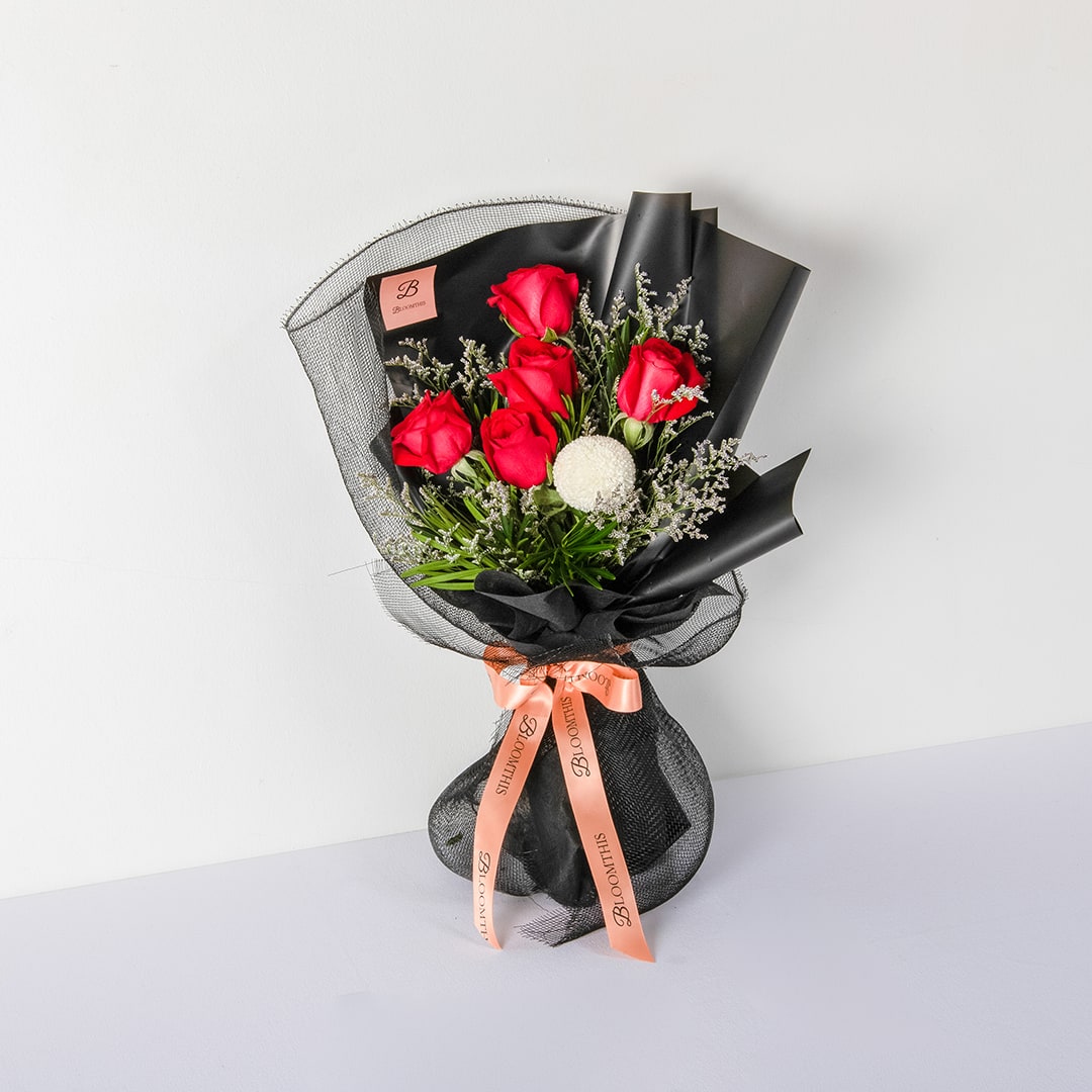 bloomthis-bouquet-evelyn-black-1080x1080-01