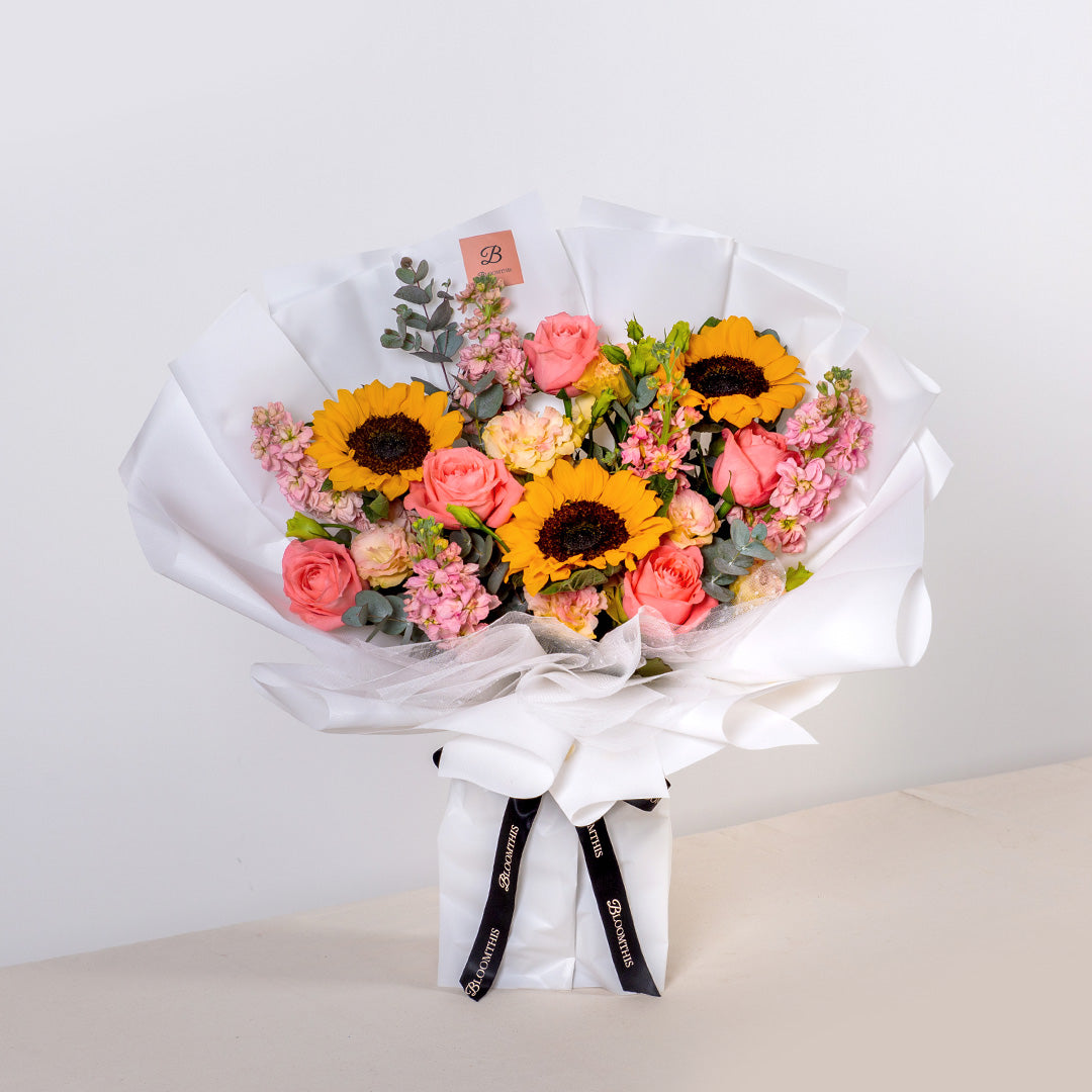 bloomthis-bouquet-gabby-sunflower-bouquet-1080x1080-01