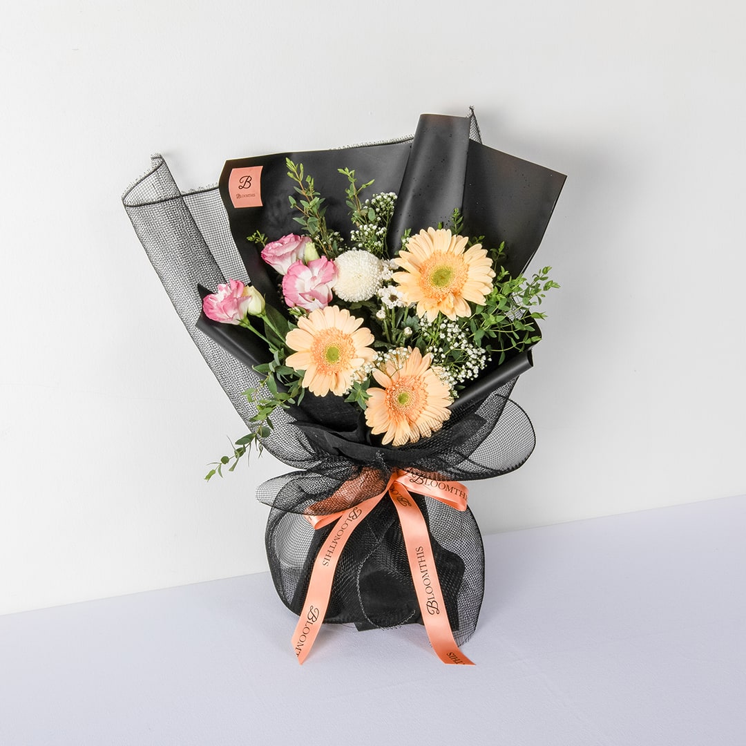 bloomthis-bouquet-isabella-black-1080x1080-01