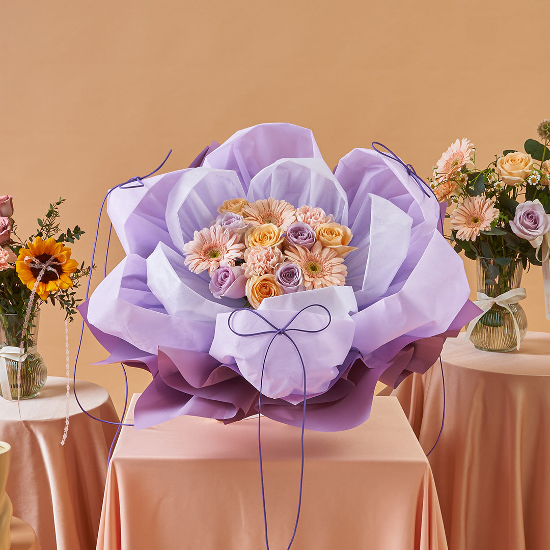 bloomthis-bouquet-ivonne-lilac-rose-petal-bouquet-1080x1080-02