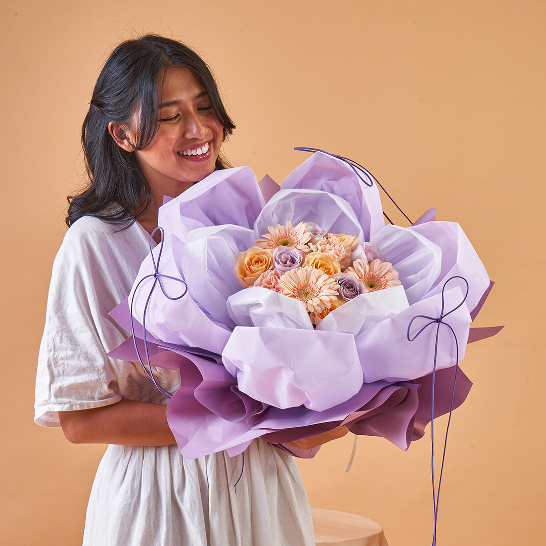 bloomthis-bouquet-ivonne-lilac-rose-petal-bouquet-1080x1080-04