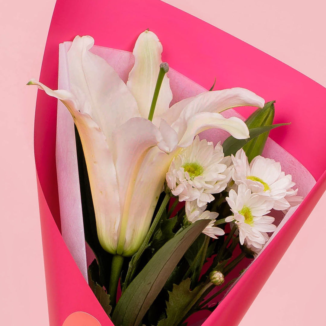 bloomthis-bouquet-lunar-white-lily-bouquet-1080x1080-02