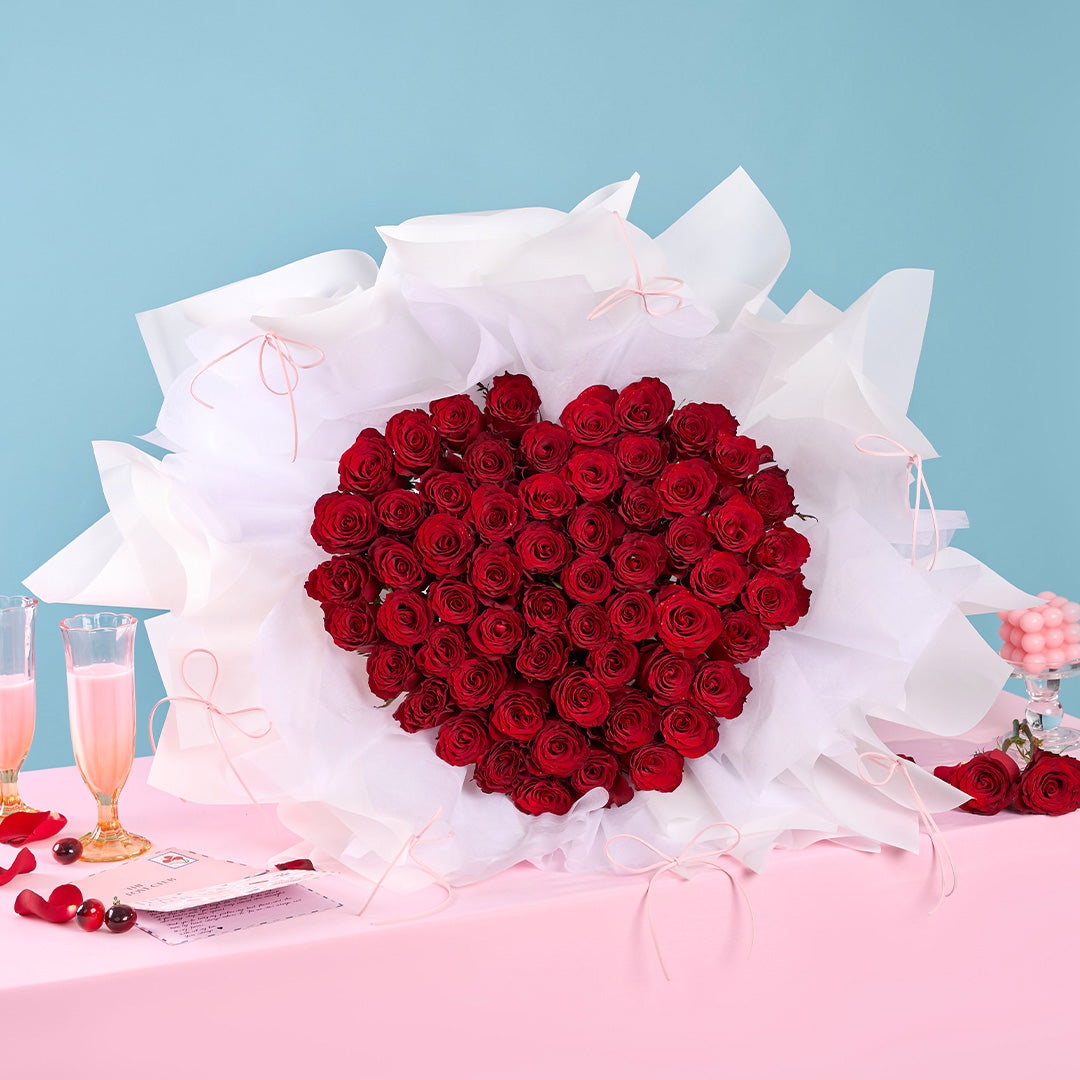 bloomthis-bouquet-lyndi-red-rose-heart-bouquet-1080x1080-01