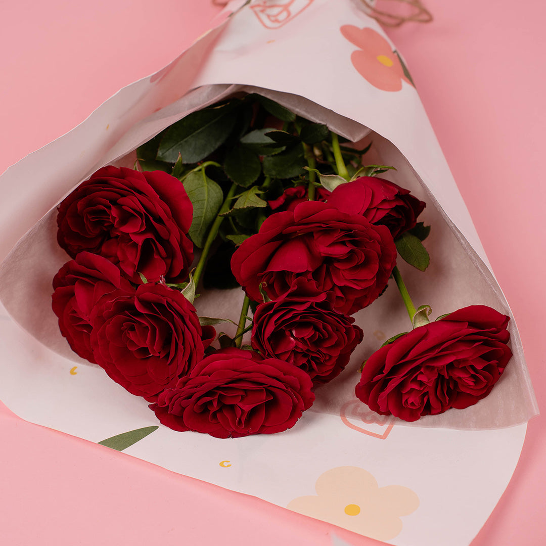 bloomthis-bouquet-margot-red-rose-spray-bouquet-1080x1080-02