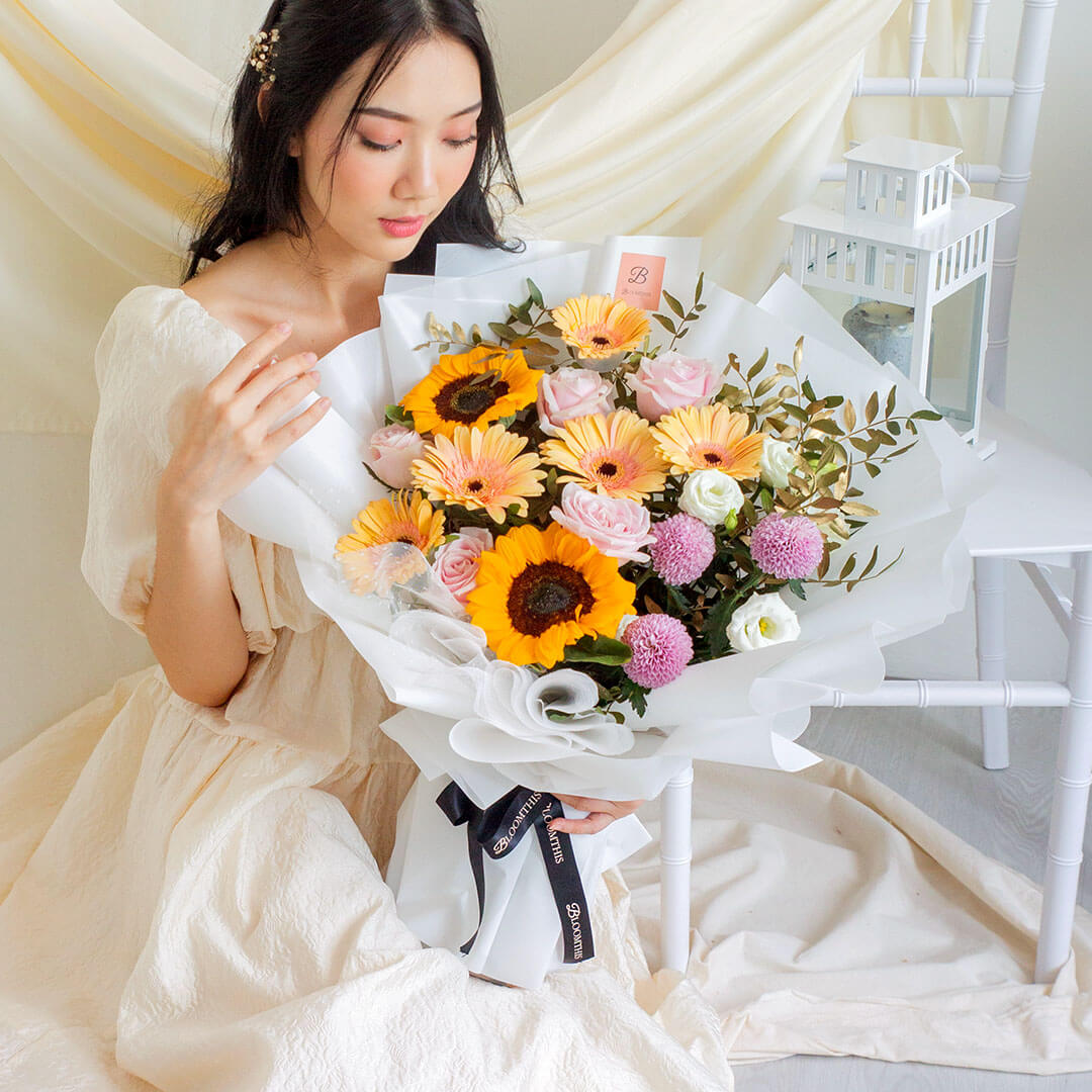 Steph Sunflower Bouquet