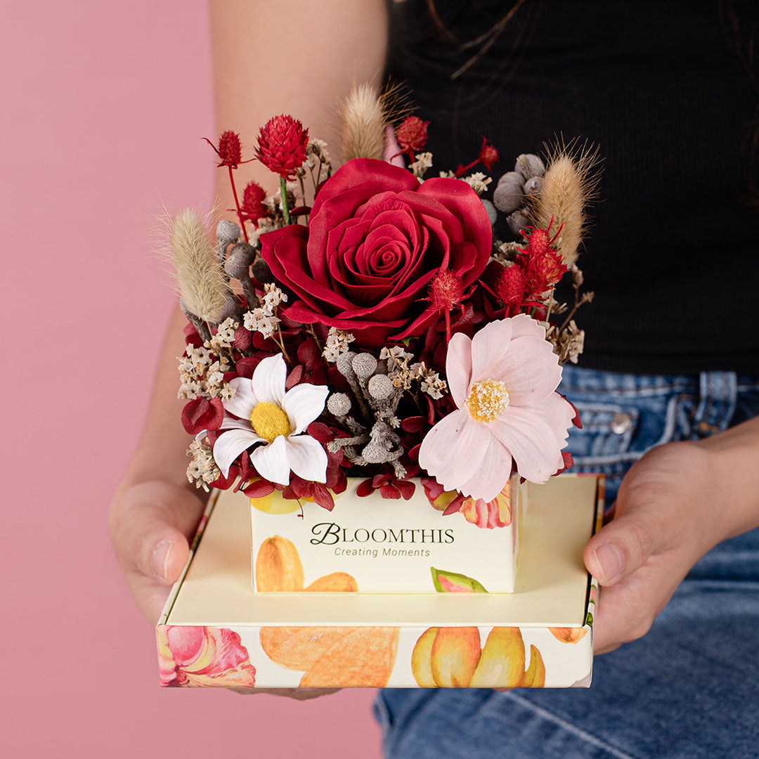 bloomthis-everlasting-eternity-reverie-red-soap-rose-gift-box-1080x1080-04