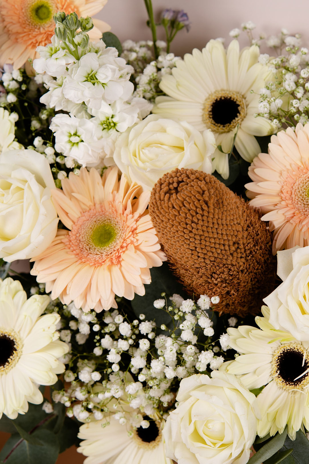 bloomthis-flower-stand-tranquil-condolence-funeral-flower-stand-1080x1620-03