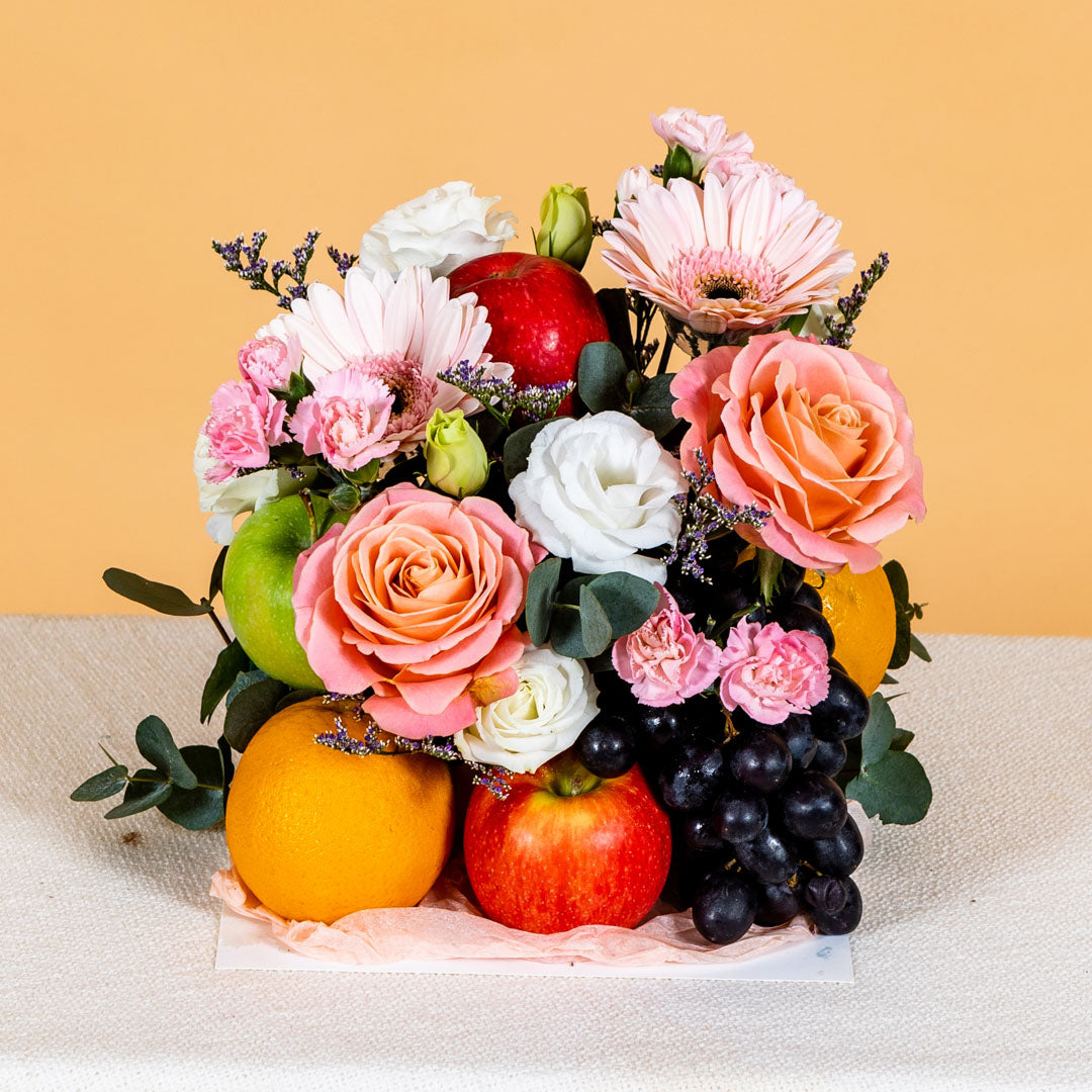 bloomthis-fruit-basket-larissa-flowers-fruits-gift-box-1080x1080-02