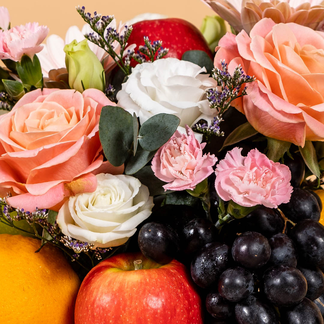 bloomthis-fruit-basket-larissa-flowers-fruits-gift-box-1080x1080-05