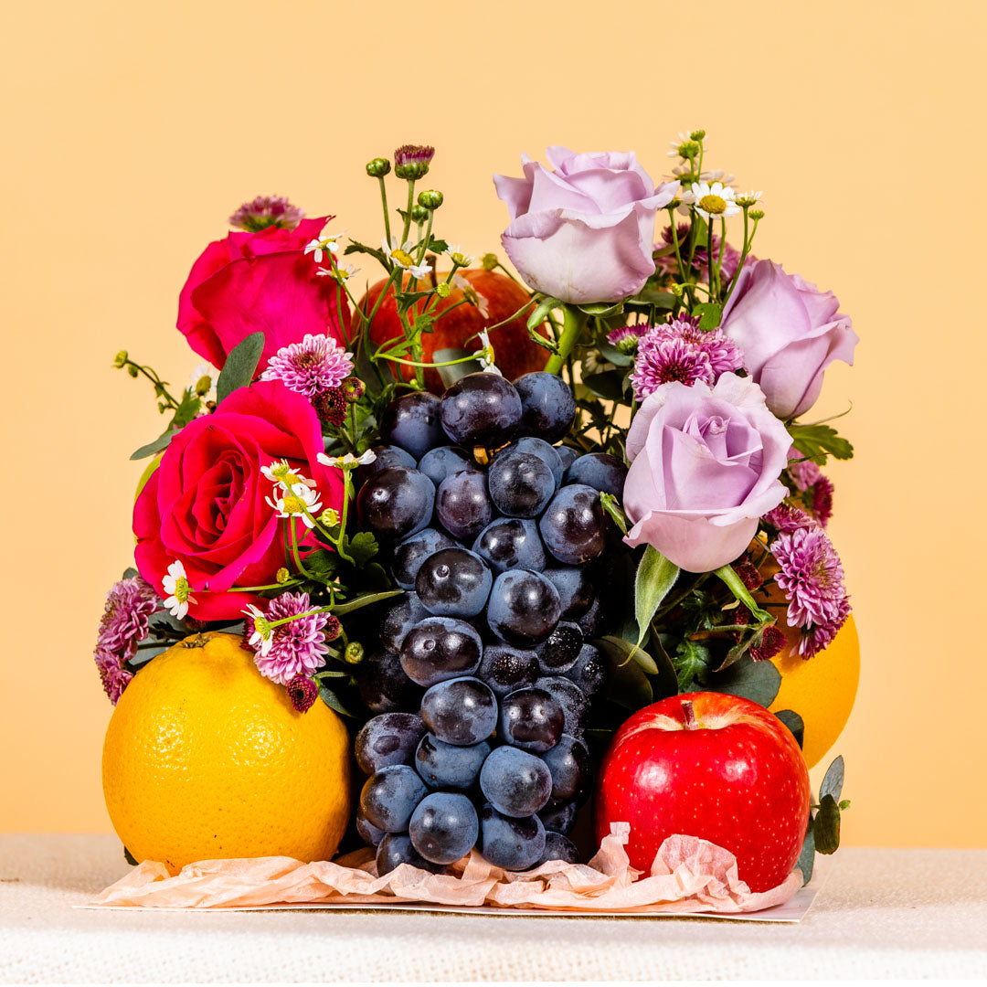 bloomthis-fruit-basket-liliana-flowers-fruits-gift-box-1080x1080-02