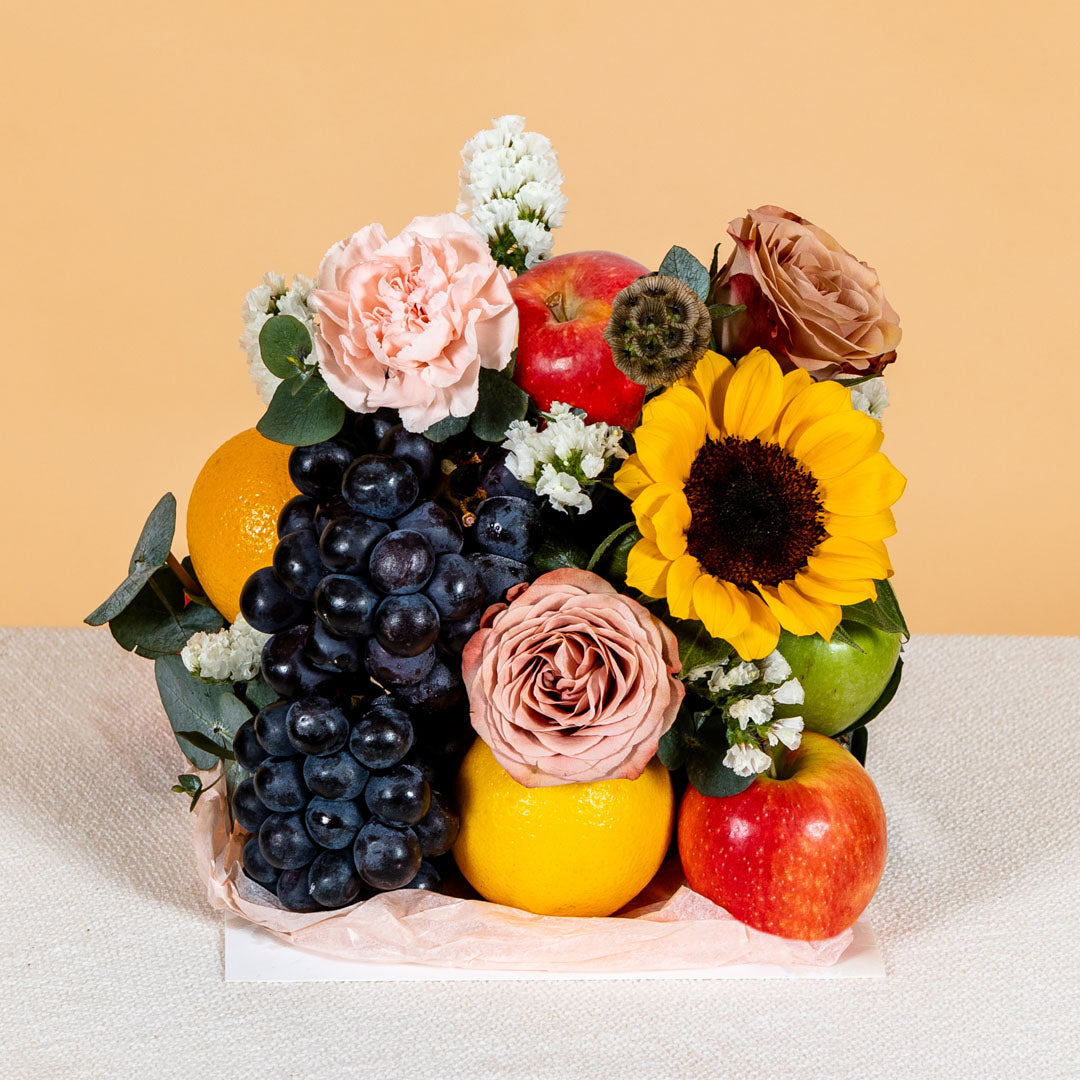 bloomthis-fruit-basket-lorena-flowers-fruits-gift-box-1080x1080-02