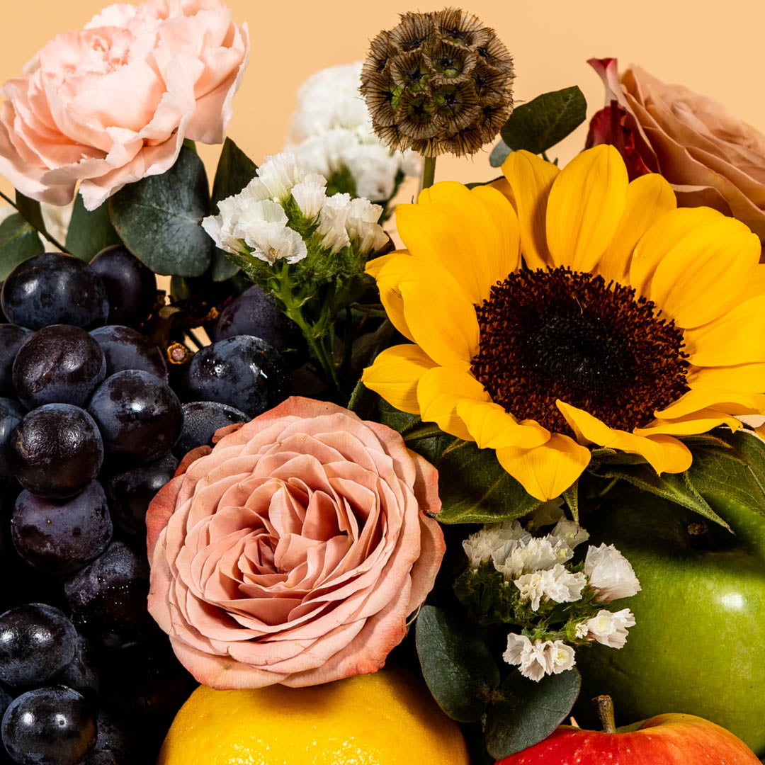 bloomthis-fruit-basket-lorena-flowers-fruits-gift-box-1080x1080-05