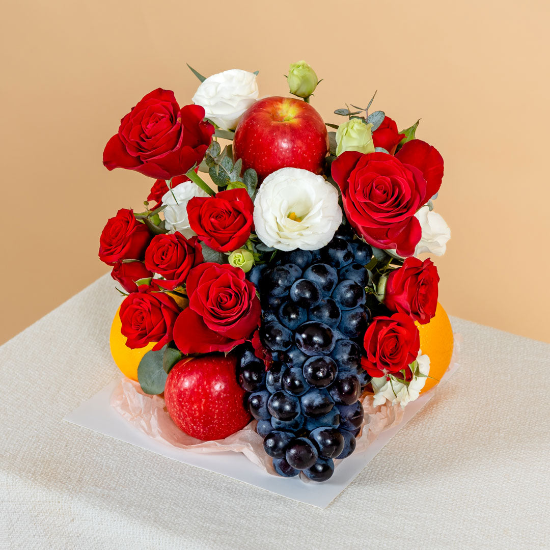 bloomthis-fruit-basket-lucia-flowers-fruits-gift-box-1080x1080-02