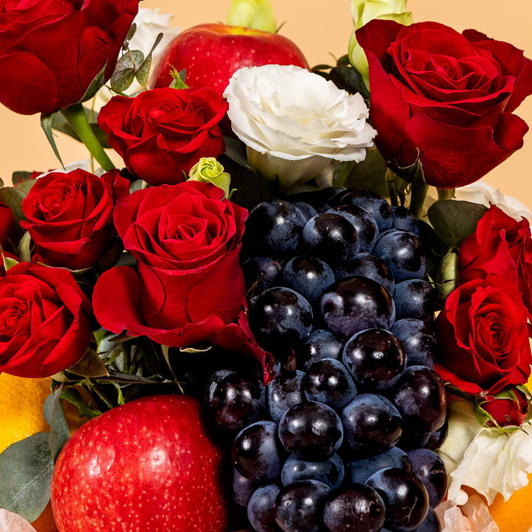 bloomthis-fruit-basket-lucia-flowers-fruits-gift-box-1080x1080-05