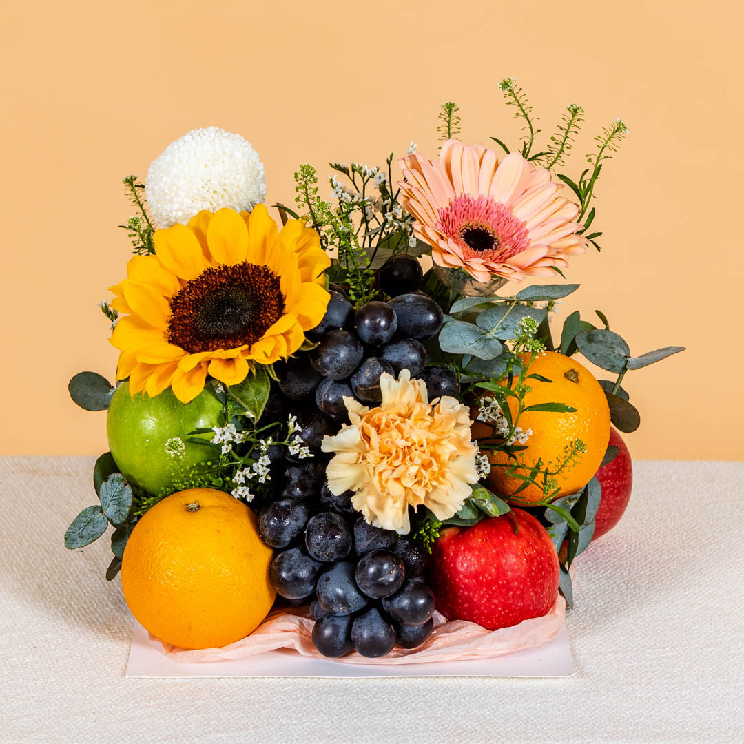 bloomthis-fruit-basket-luigina-flowers-fruits-gift-box-1080x1080-02