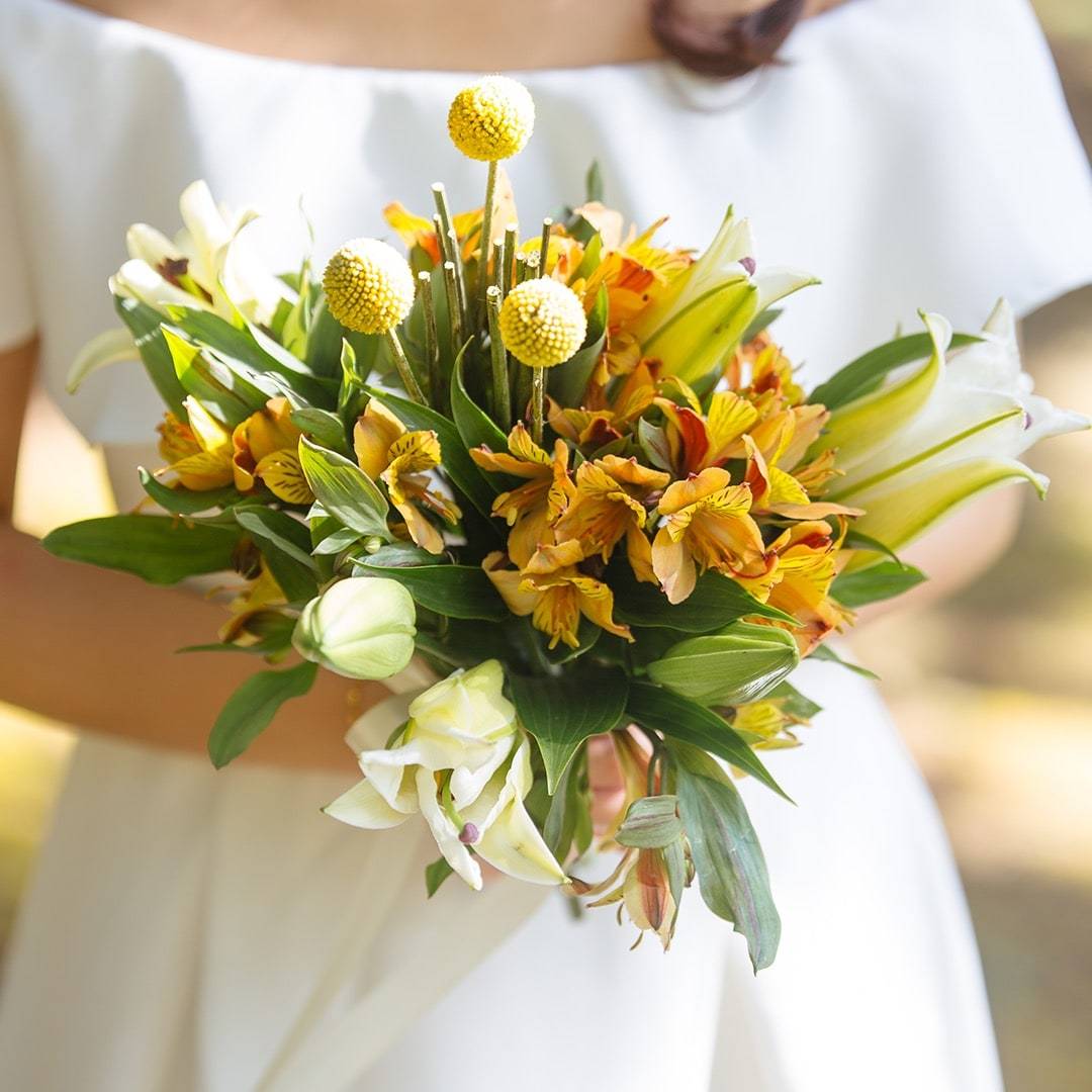 bloomthis-hand-tied-bouquet-presley-1080x1080-01