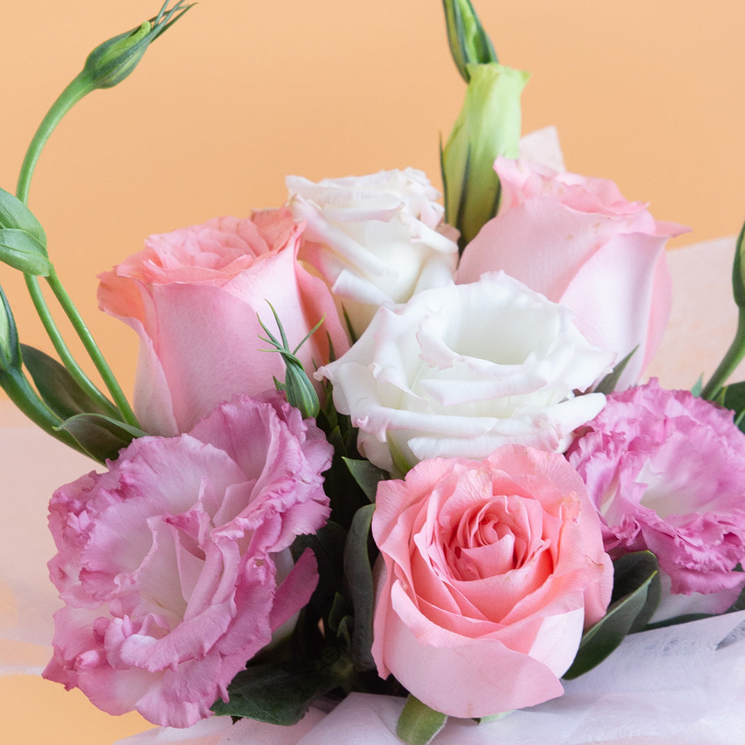 bloomthis-hat-box-belinda-rose-mini-flower-box-1080x1080-05_f2ebbde2-bfda-4e34-aa4f-dcd851616525