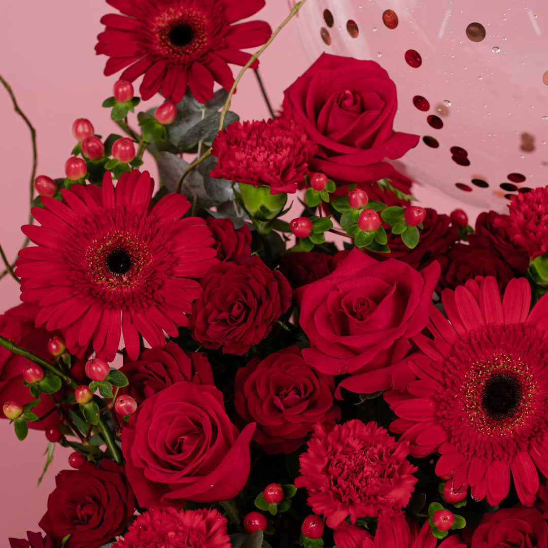 bloomthis-hat-box-enchant-marvellous-red-rose-flower-box-1080x1080-03