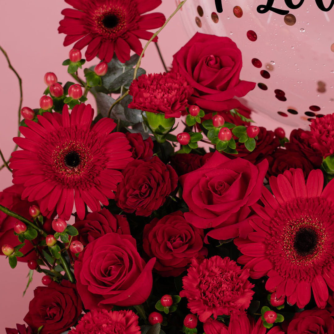 bloomthis-hat-box-enchant-marvellous-red-rose-flower-box-1080x1080-03_e84a5bd2-fa77-4acc-9c82-86420619b1aa