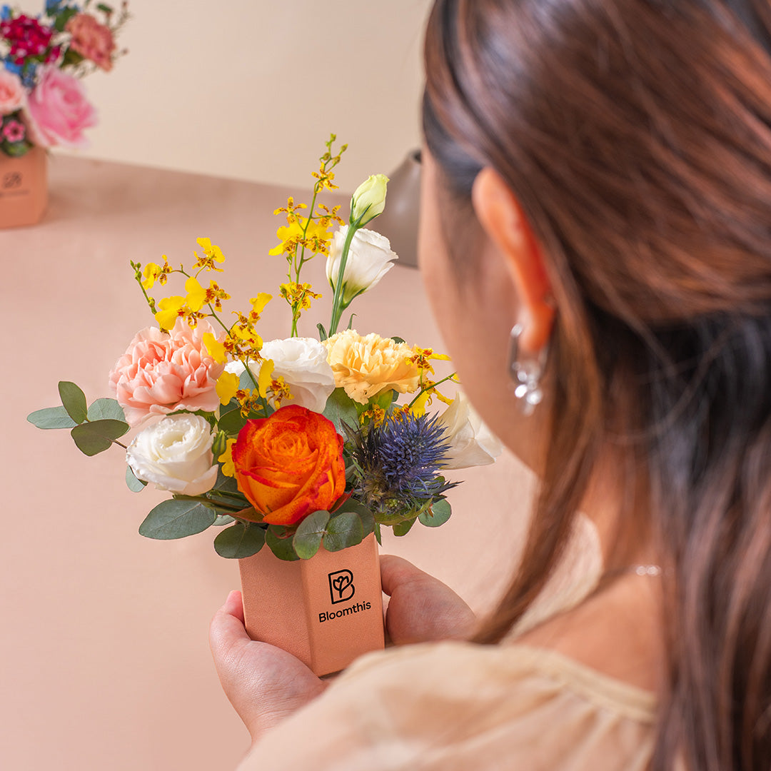 bloomthis-hat-box-jade-eustoma-mini-flower-box-1080x1080-05_fb6a45c1-9522-4473-b384-816968a130da